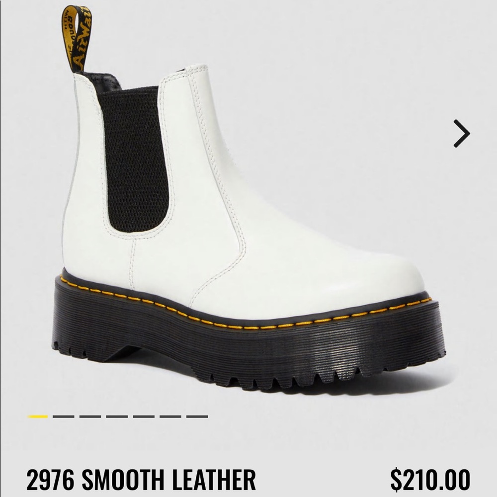 2979 Smooth Leather Chelsea Boots
